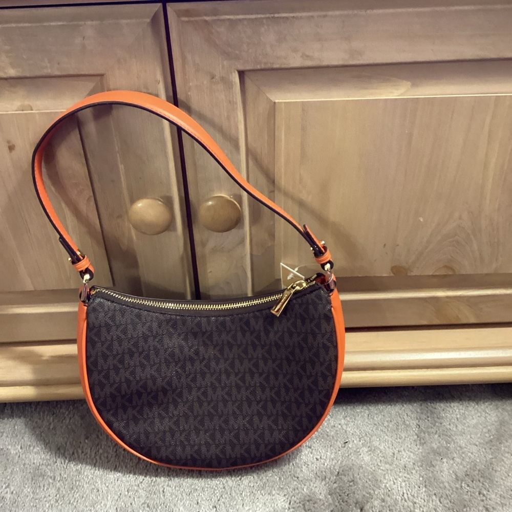 Authentic Michael Kors Bag - Picture 7 of 7